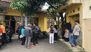 Belasan Eks Buruh PT BDJ Sukabumi Geruduk Disnakertrans