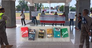 LSM Rakyat Indonesia Berdaya Gelar Aksi Demo di Pemda OKI, Protes Maraknya Peredaran Rokok Ilegal